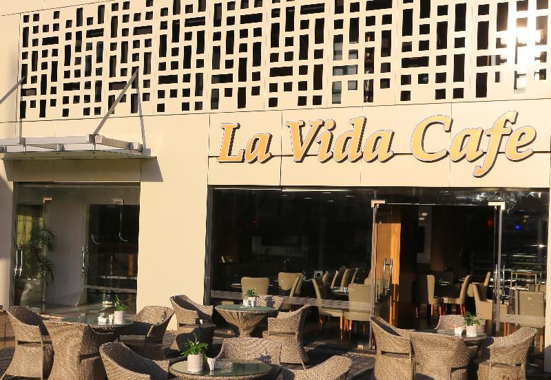 Aparthotel La Vida 4*