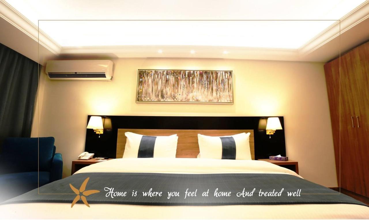 Aparthotel La Vida 4*